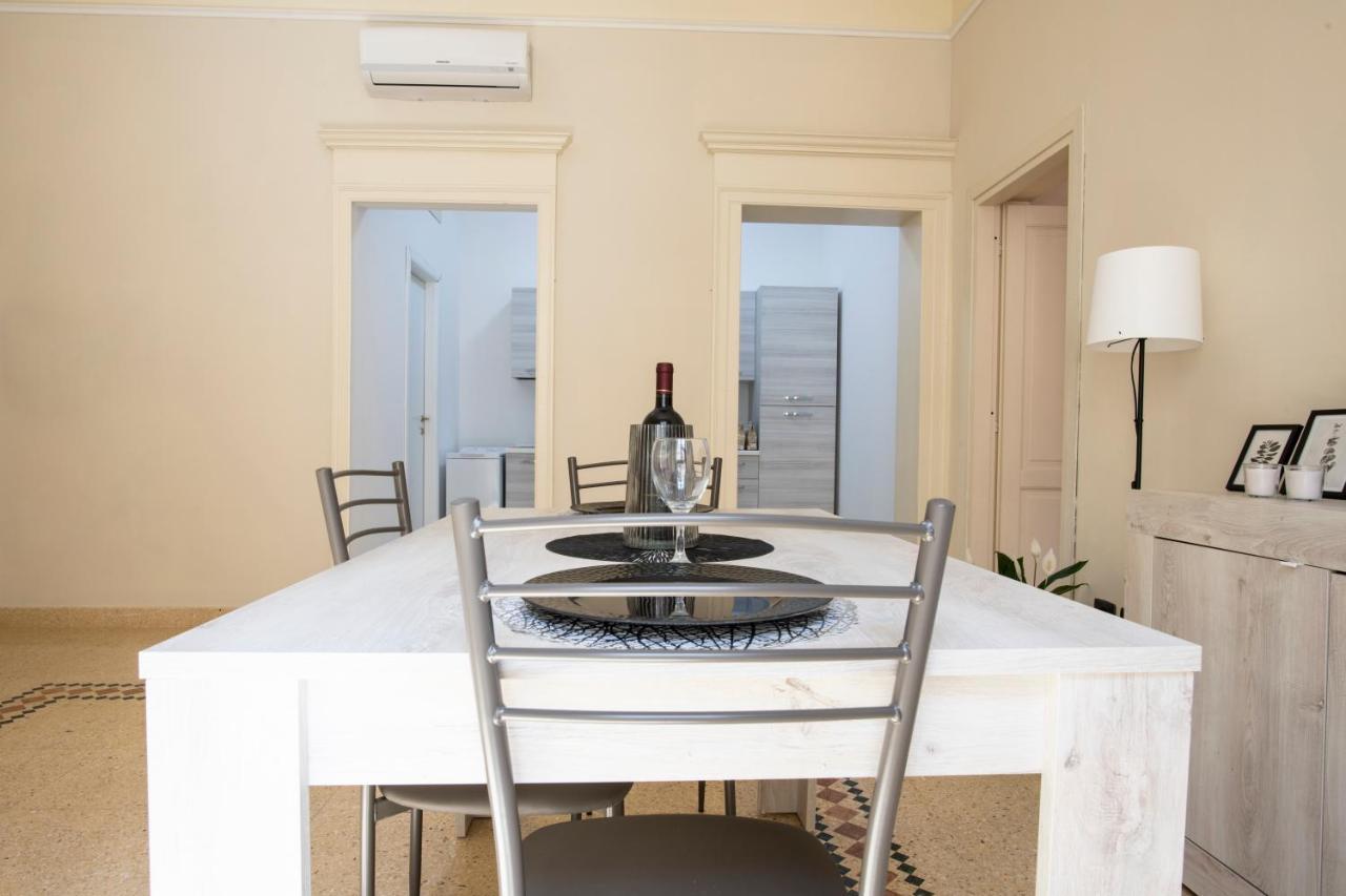 Corner Cavour Apartment Sassari Extérieur photo